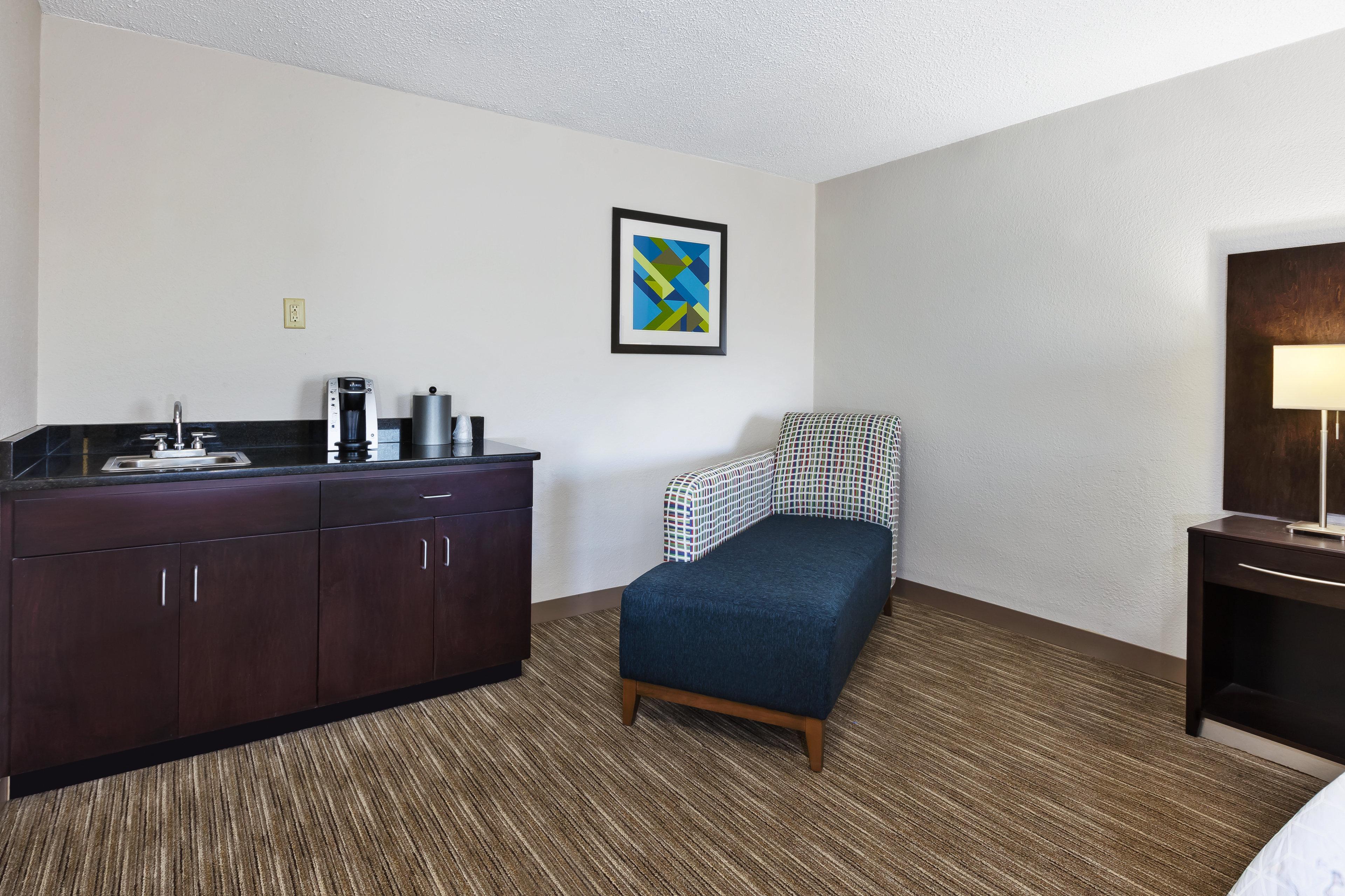 Express East By Ihg 3*