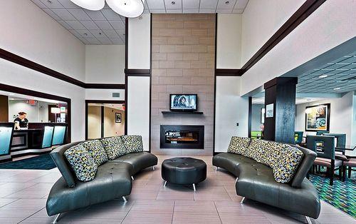 Express East By Ihg Locanda Chillicothe